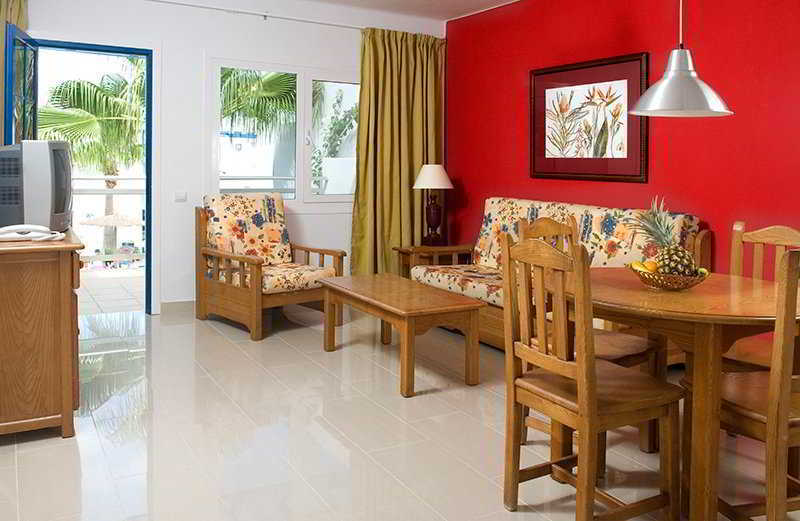 بويرتو ذيل كارمين Apartamentos Parque Tropical En Lanzarote المظهر الخارجي الصورة